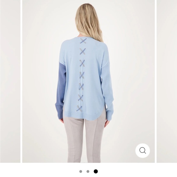 Gaby Isabella size S ( roomy can also fit a M). Blue soft knit sweater - Picture 2 of 5